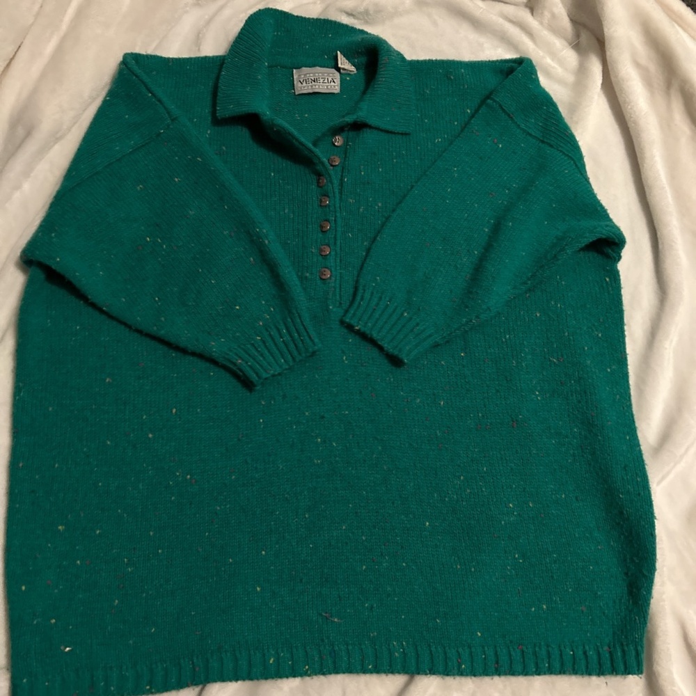 green pullover sweater